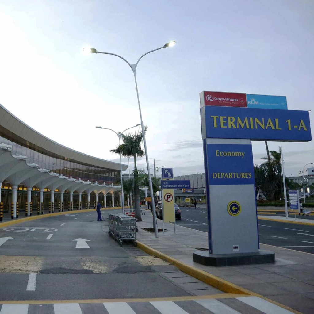 2 Days Thomson Falls City Break Airport